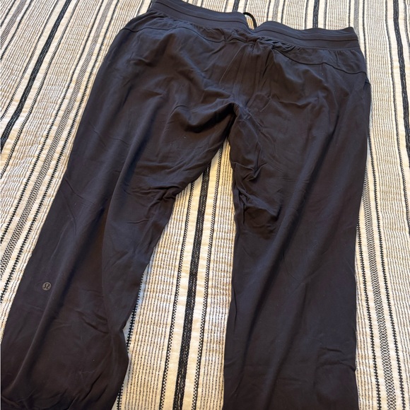 Lululemon joggers - Picture 2 of 5